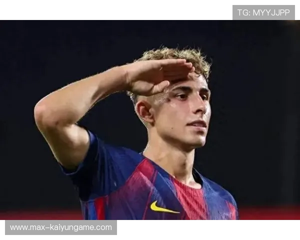 切尔西中前场的二过一成为撕破口